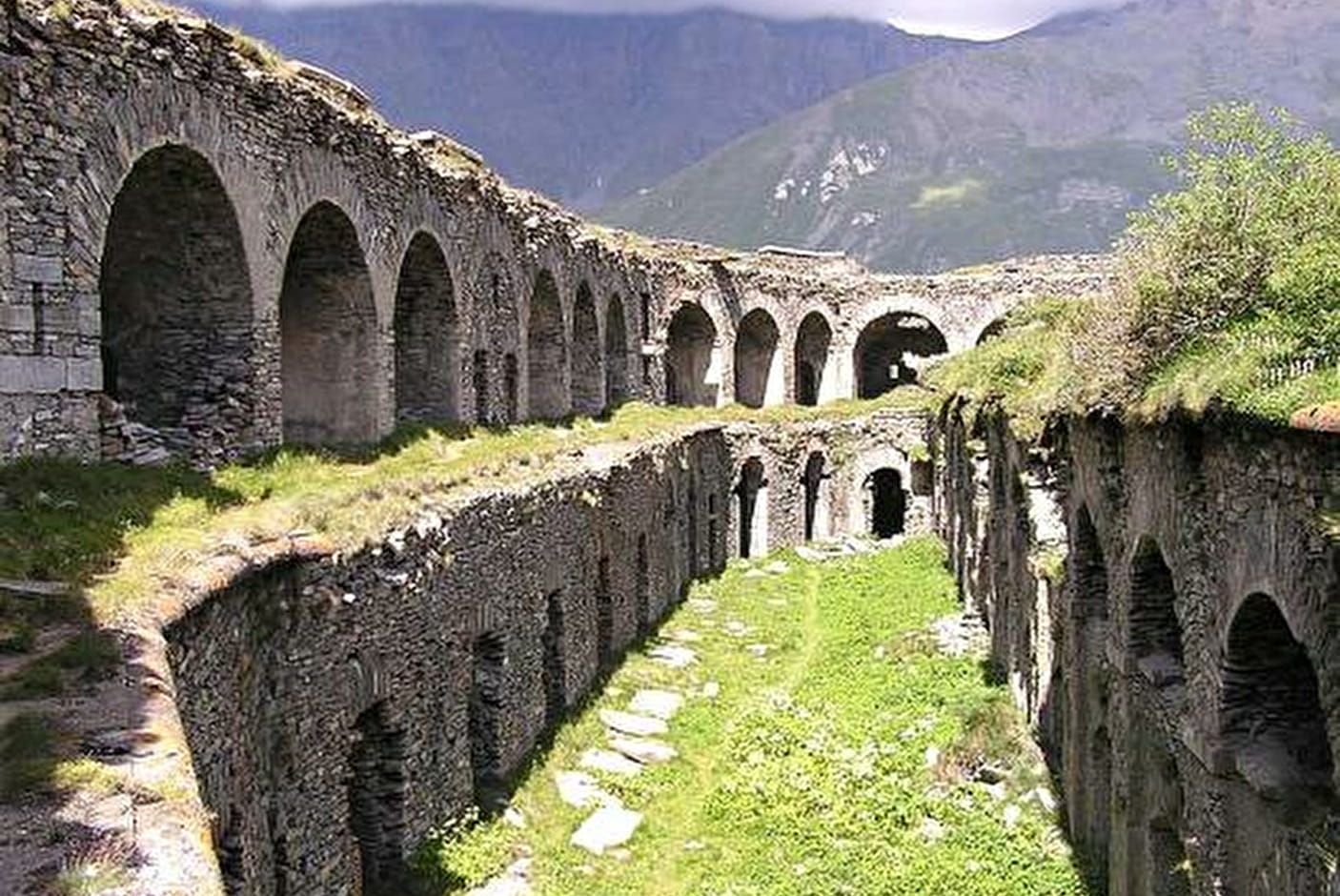 Fort de Variselle | Savoie Mont Blanc (Savoie et Haute Savoie) - Alpes