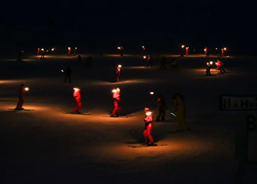 Descente aux flambeaux et show des moniteurs Du 16/12/2024 au 14/4/2025