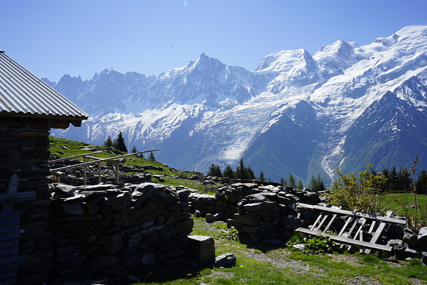 Hike to the Alpage of Chailloux | Savoie Mont Blanc (Savoie et Haute  Savoie) - Alpes