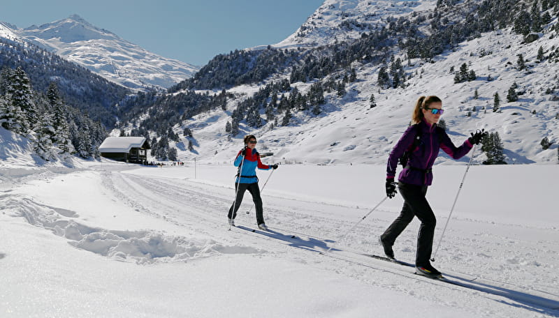 Cross country skiing : Lac de Tueda